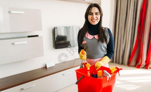 白色噴霧清潔服務背景